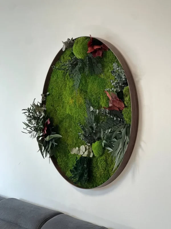 Mechový obraz kulatý ze stabilizovaných rostlin a kopečkový mech