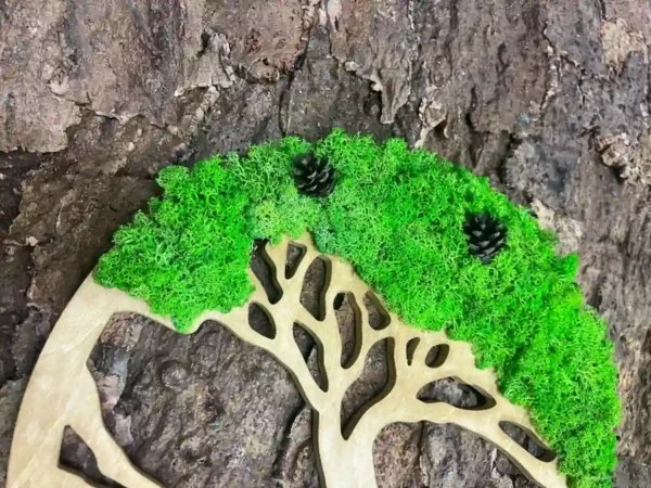 Obraz mechový strom z sobi mechu a šišky